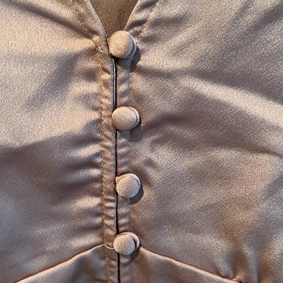 Abercrombie & Fitch NWT Satin Champagne Top- Large - Picture 4 of 10